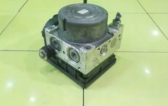 Mazda 3 II ABS Pump 06210234814 UP260