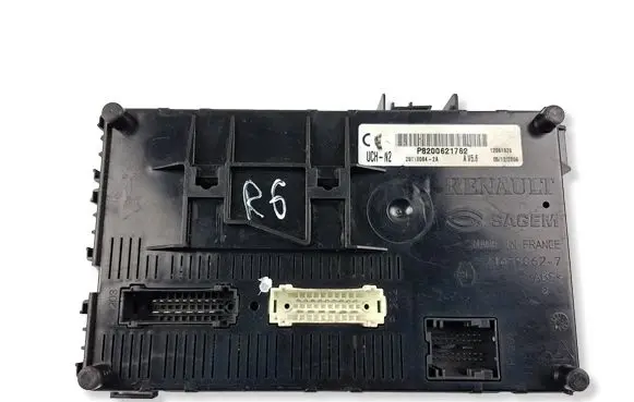 Renault Clio III BSM Control unit P8200621762
