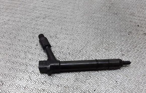 Opel Combo C Fuel injector TJBB01901D