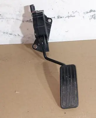 Subaru Outback Accelerator throttle pedal 36010AG110