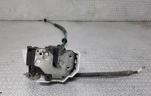 Alfa Romeo 159 Front door lock