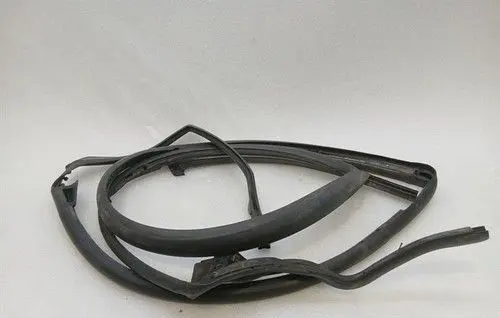 McLaren 720S Rubber seal front coupe door window 14AA499CP