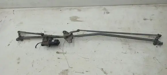 Citroen C4 II Front wiper linkage and motor 