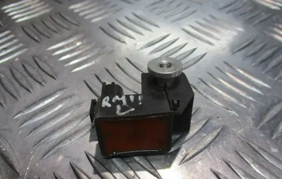 Renault Megane II Airbag deployment crash/impact sensor 8200236286B
