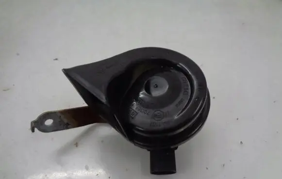 BMW 1 E81 E87 Horn signal 61337279781