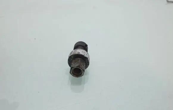 Opel Vivaro Air conditioning (A/C) pressure sensor 