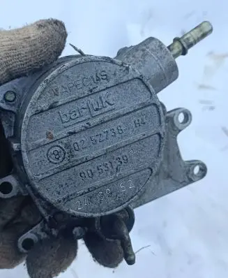 Opel Vectra B Vacuum pump 90531397