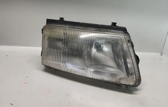 Volkswagen PASSAT B5 Headlight/headlamp