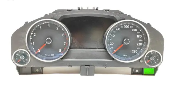 Volkswagen Touareg II Speedometer (instrument cluster) 7P6920880E 0263677005