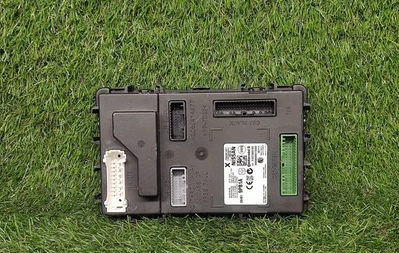 Nissan Pathfinder R52 Comfort/convenience module 284B19PB1A A2C53414277