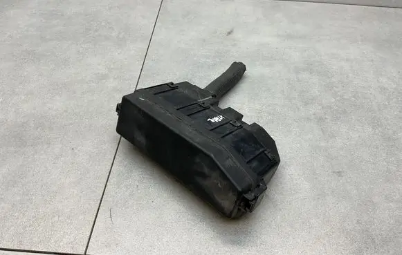 Nissan X-Trail T32 Fuse module 243824BE0A