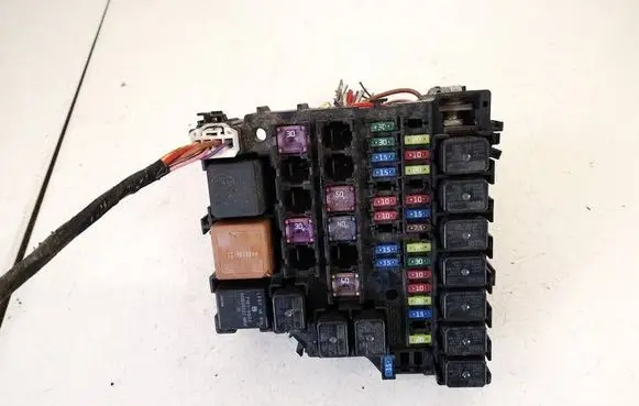 Mazda 2 Fuse box set