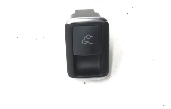 Mercedes-Benz E W212 Tailgate opening switch A2129056200
