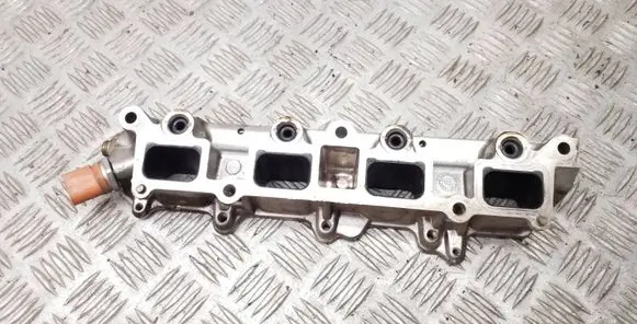 Skoda Octavia Mk2 (1Z) Fuel main line pipe 06J906051D