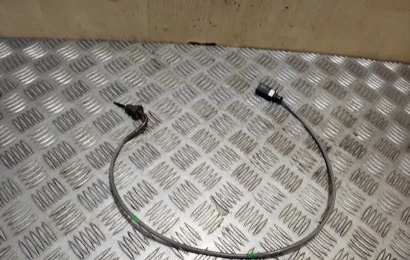 Skoda Superb B8 (3V) Exhaust gas temperature sensor 04L906088BL