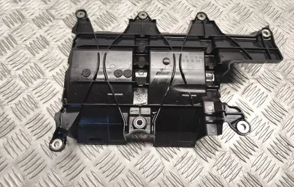 Mercedes-Benz C W204 Oil breather separator A6421800885