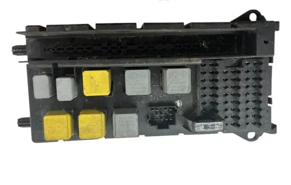 Mercedes-Benz Sprinter W906 Fuse module A9065450401