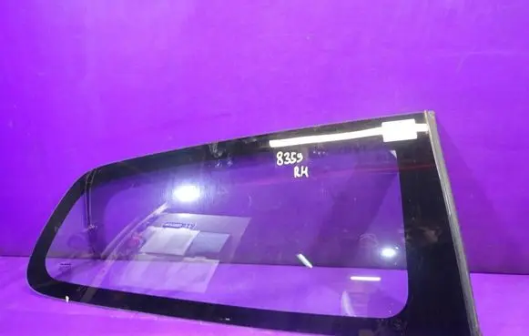 Honda Civic Rear side window
