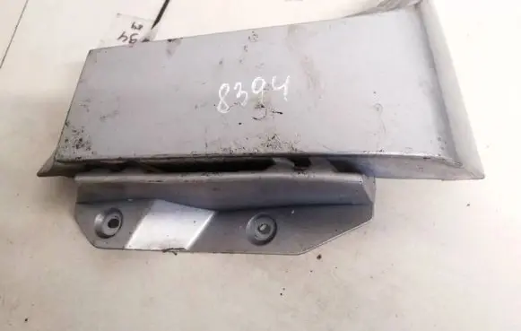 Nissan Primera Rear/tail light trim molding 78126au200 78126-au200