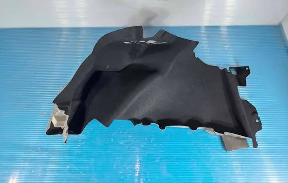 Tesla Model 3 Trunk/boot side trim panel 1082932 108293200