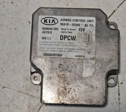 KIA Sorento Airbag control unit/module 959103E060 56S0039106F 5WY67056