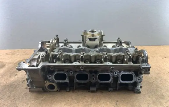BMW 1 E81 E87 Engine head 7559172 755917207 1112754014904