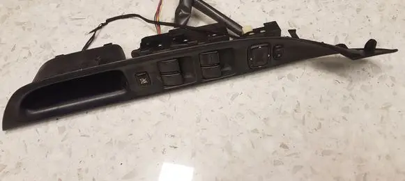 Mazda 6 Electric window control switch GJ6A684L6