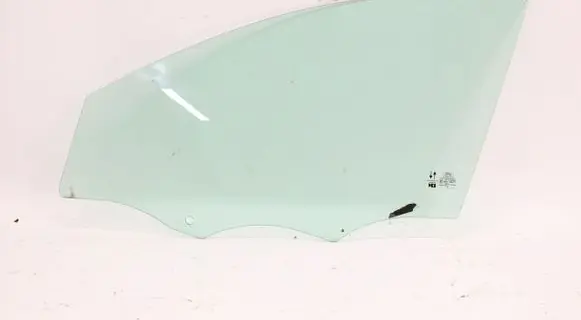Ford Focus Sliding door window/glass JX7B-A21411-D