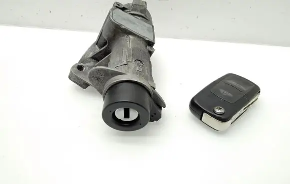 Volkswagen Transporter - Caravelle T5 Ignition lock 4B0905851C 4B0905849