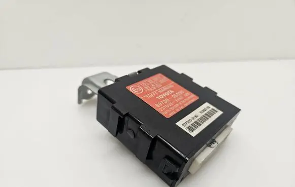 Toyota Avensis T250 Alarm control unit/module 8973005030 2370003180