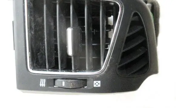 Chevrolet Captiva Dashboard side air vent grill/cover trim 95108270