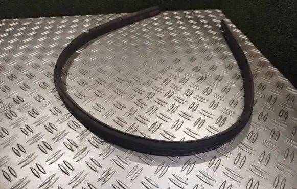 Renault Trafic III (X82) Engine compartment rubber 