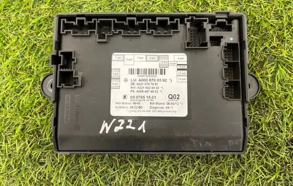 Mercedes-Benz S W221 Door control unit/module A0008700592 A2218707091
