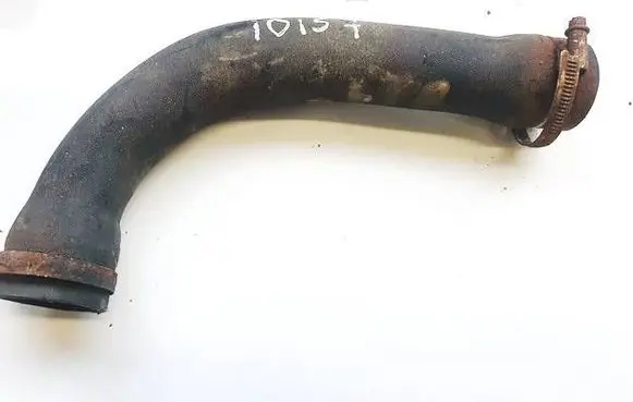 Engine coolant pipe/hose