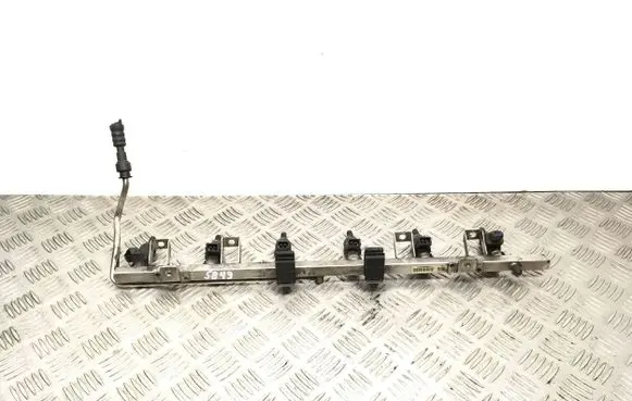 BMW 5 E39 Fuel injectors set 1427240 09214 14894902