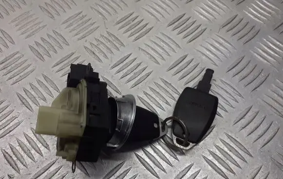 Volvo V50 Ignition lock 31300585