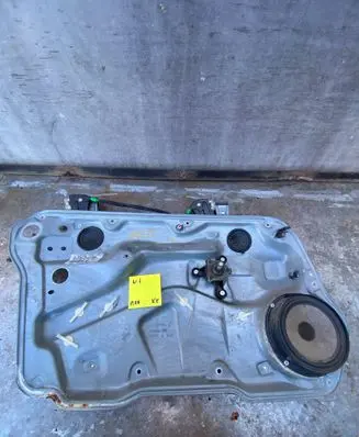 Volkswagen Golf IV Front door manual window regulator 