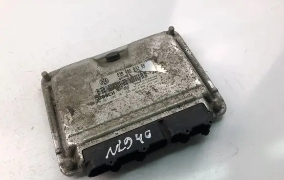 Volkswagen Polo III 6N 6N2 6NF Engine control unit/module ECU 030906032BD 0261206767