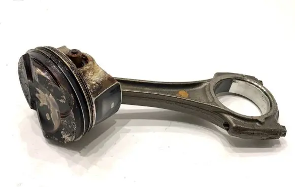 Mazda 3 Piston with connecting rod 