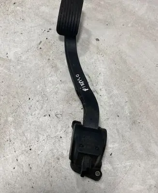 Citroen C4 I Picasso Accelerator throttle pedal 0280755045 9654745380