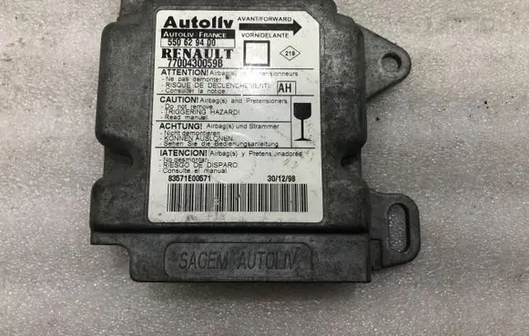 Renault Megane I Airbag control unit/module 7700430059B