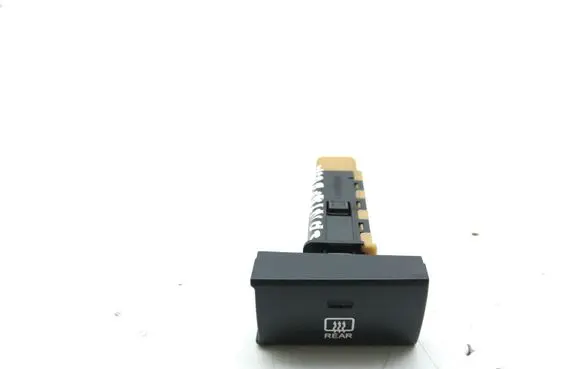 Hyundai Santa Fe Windscreen/window heater switch 202002962 621W05010