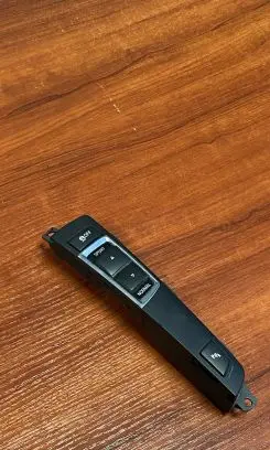 Dashboard lower bottom trim panel