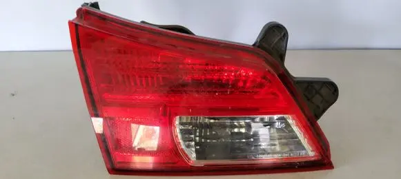 Subaru Outback Tailgate rear/tail lights 