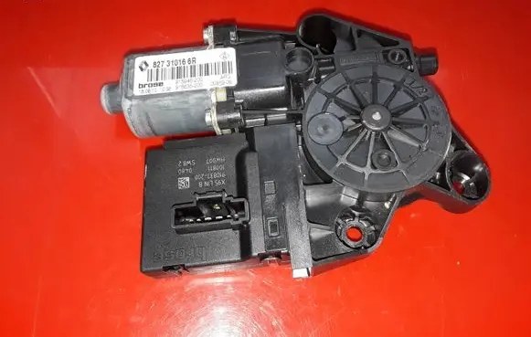 Renault Scenic III - Grand scenic III Rear door window regulator motor 827310166R 915946200 916835200