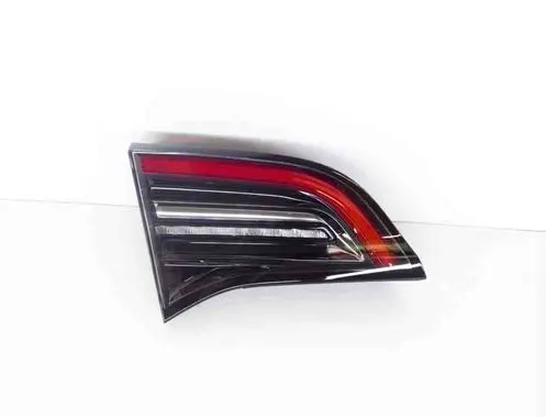 Tesla Model Y Tailgate rear/tail lights