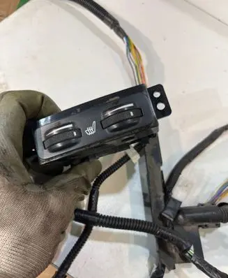 Toyota Avensis T250 Seat heating switch 453417