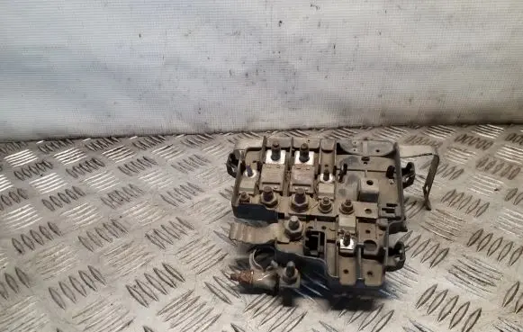 Opel Movano B Fuse module