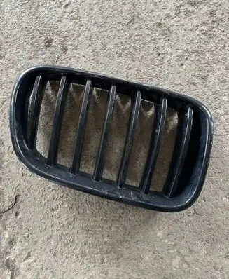 BMW X3 F25 Front bumper upper radiator grill 7210726 7237422