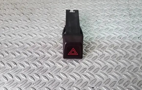 Volvo V50 Hazard light switch 30739296